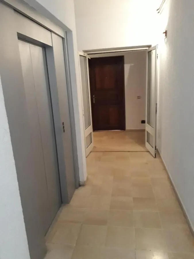 Lejlighed Joli Studio, 17 Avenue Hedi Nouira Ennasr 2, Ariana, Tunis Tunesien
